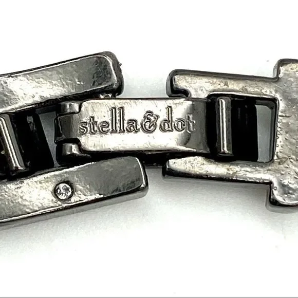 Stella & Dot Hematite Palladian Necklace - Picture 11 of 16